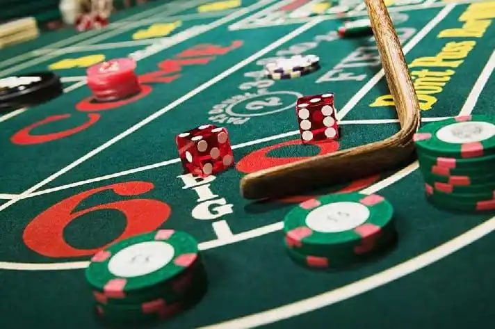 Tampilan permainan Bigger Bass Bonanza di pesonatoto dengan simbol ikan dan pancing