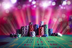 Antarmuka meja Casino Hold'em di pesonatoto dengan dealer langsung